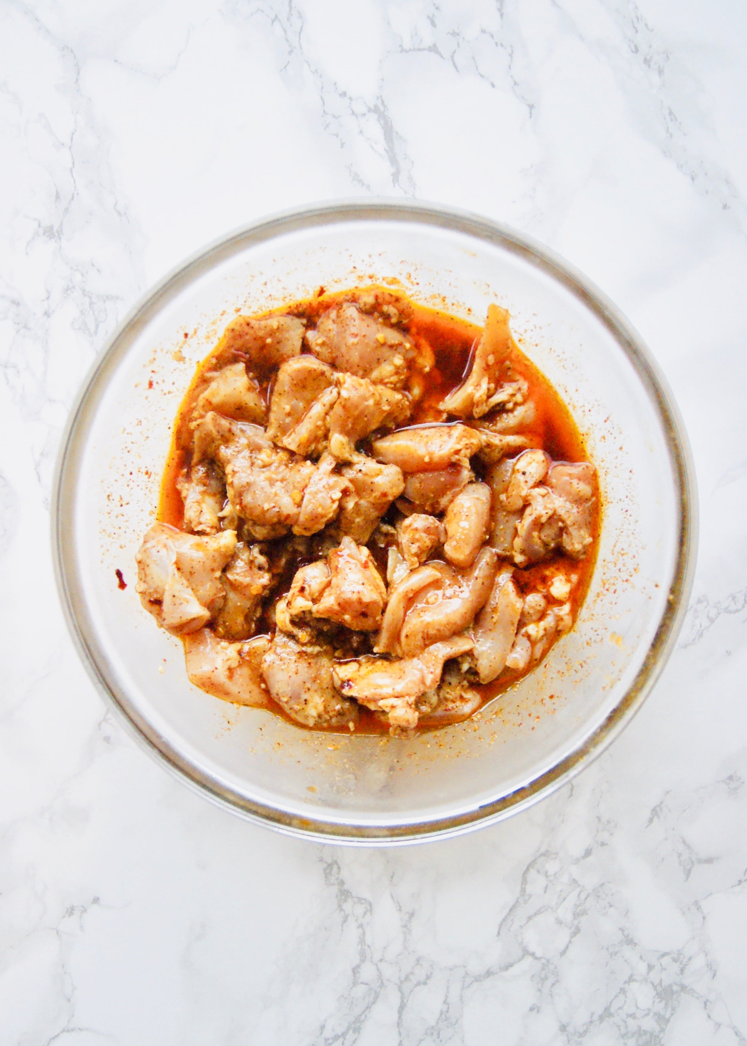 Chicken-Thighs-marinating-in-fajita-spices