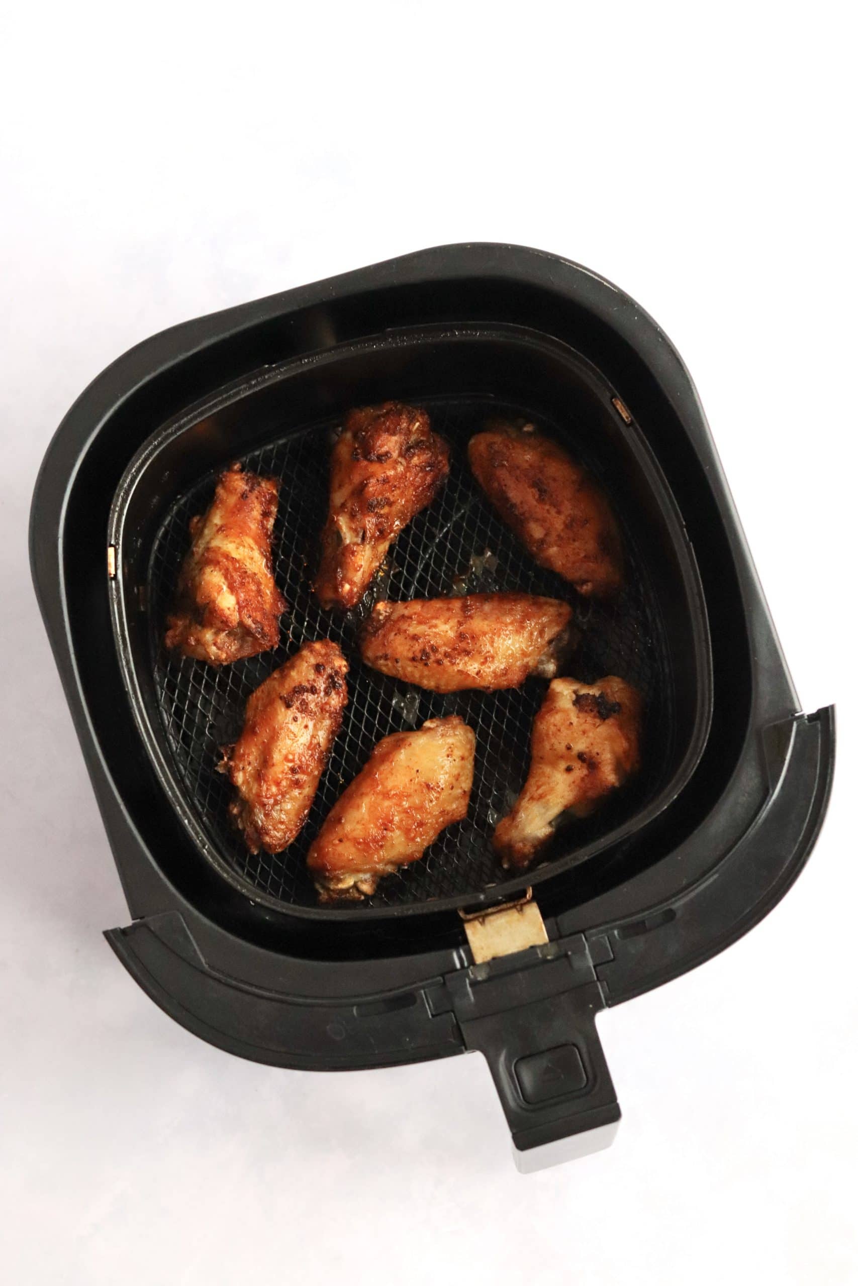 cooked chicken wings in air fryer.