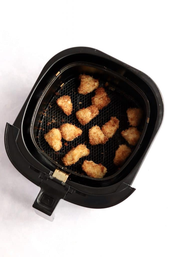 baked chicken nuggets in an air fryer