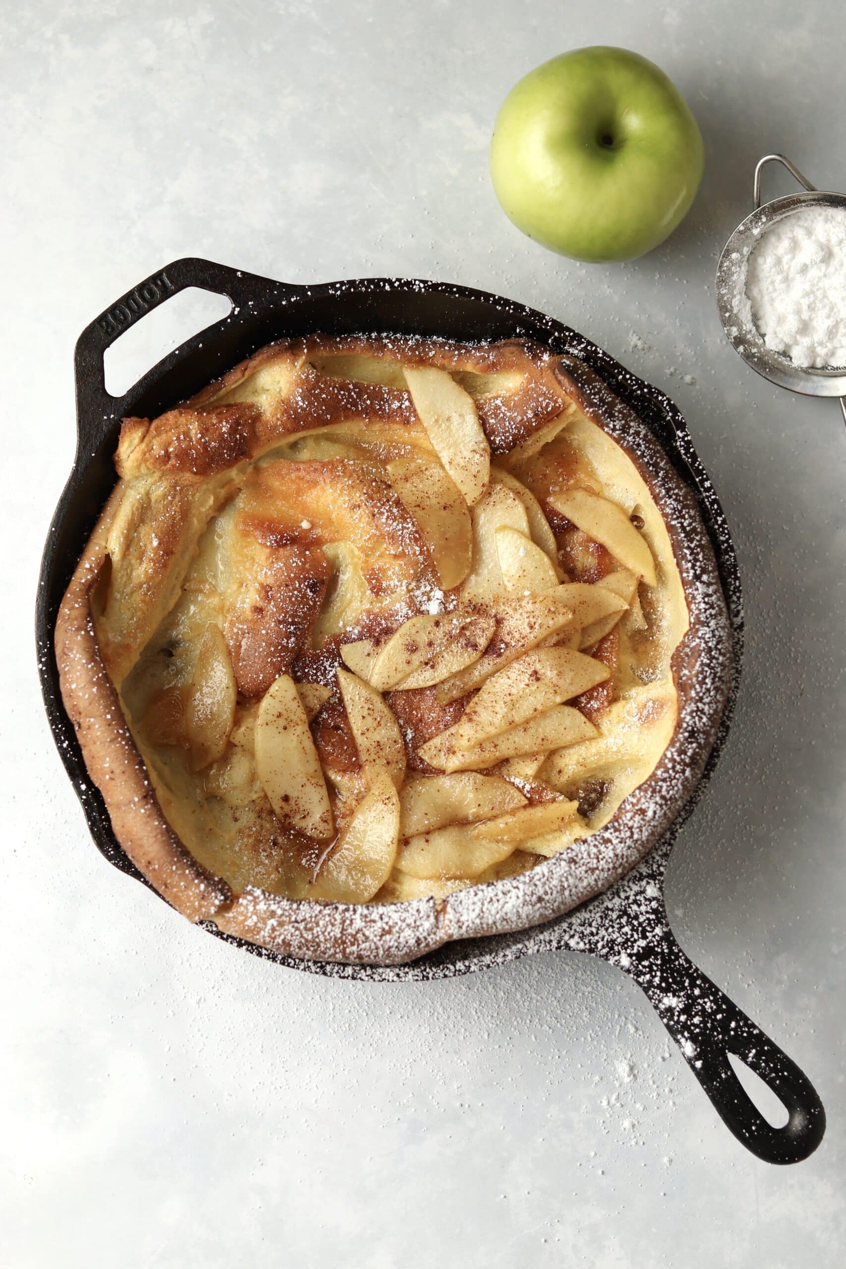 dutch baby pancake with apples.