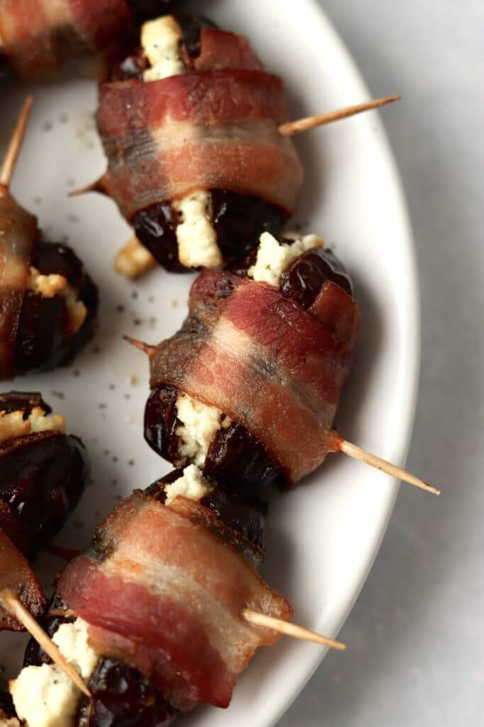 baked bacon wrapped dates