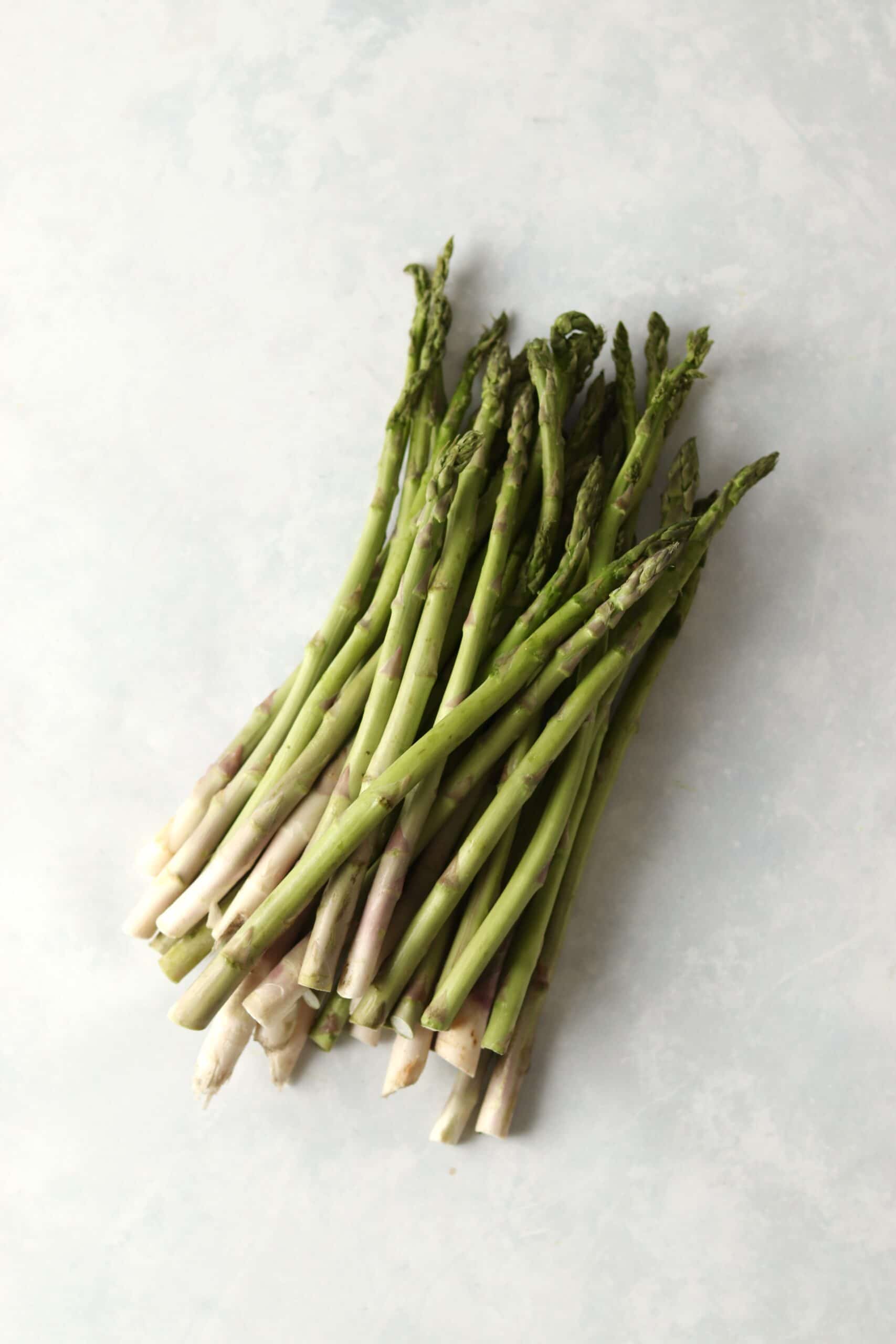 raw asparagus spears