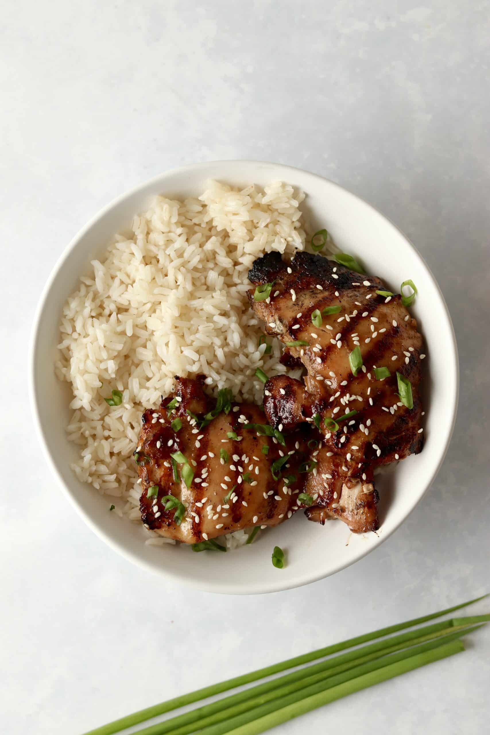 sesame chicken thighs with rice