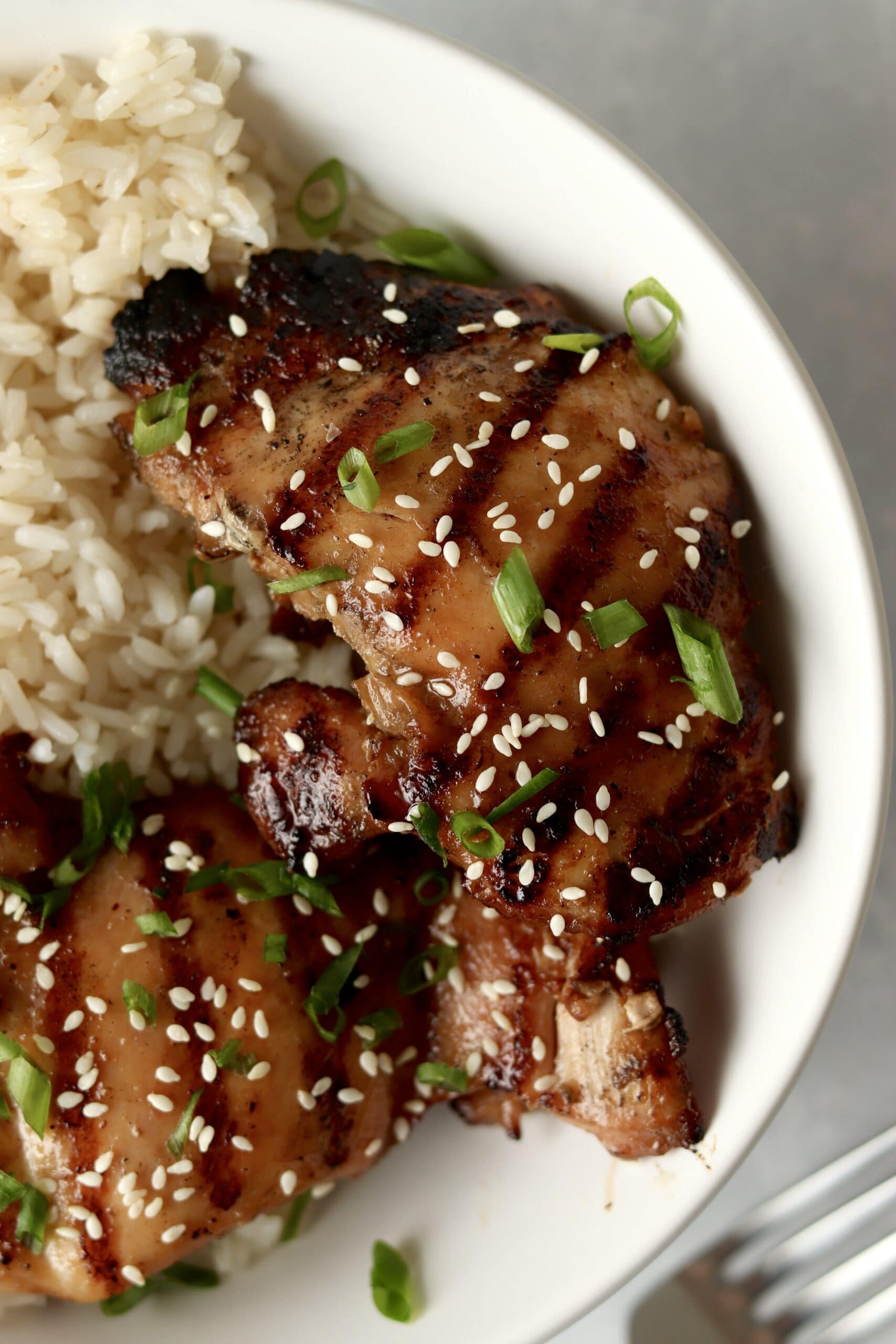 sesame grilled chicken thighs with green onions