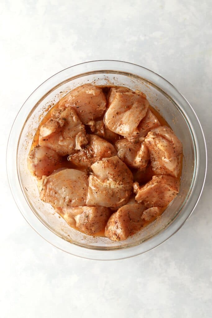 chicken breasts in marinade for grill