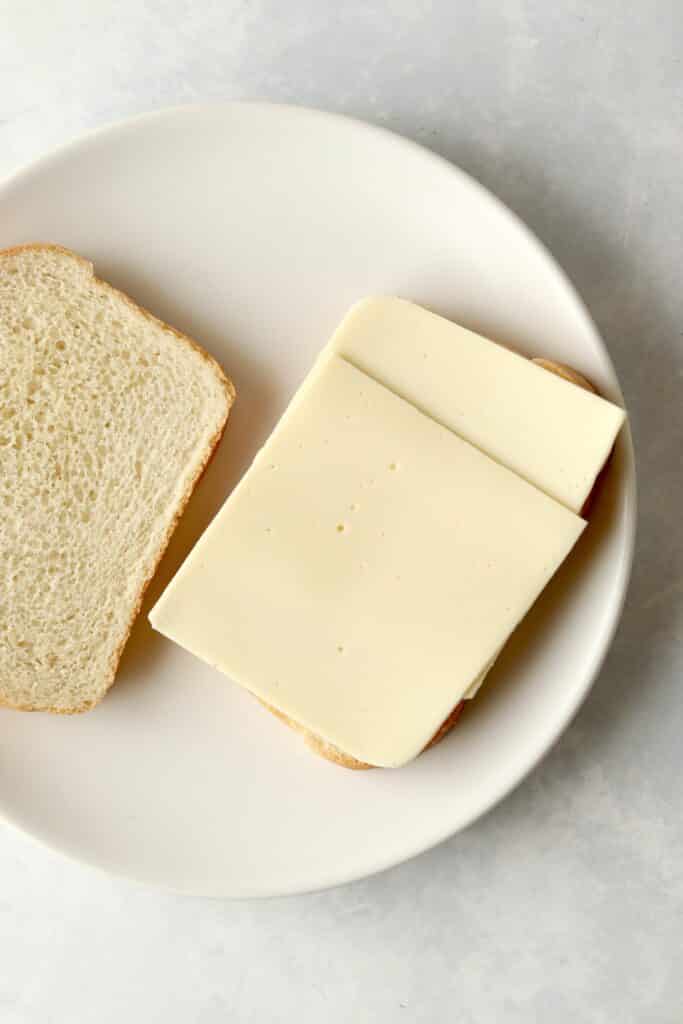 sliced white American cheese on bread
