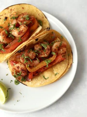 shrimp fajitas made in the oven on a plate