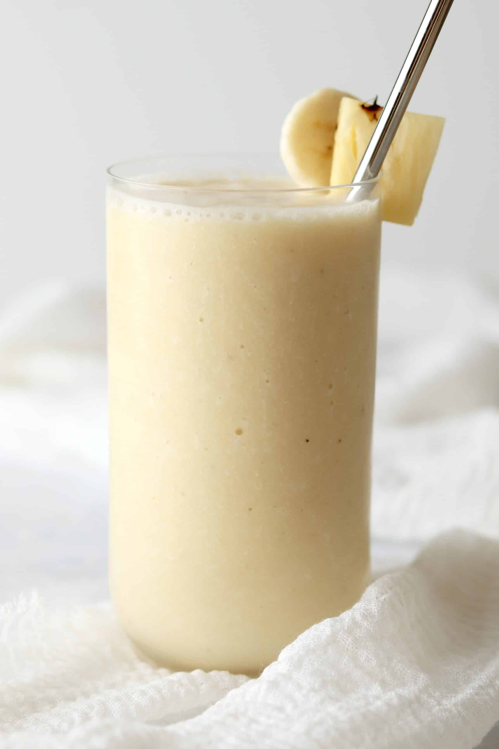 frozen banana pineapple smoothie