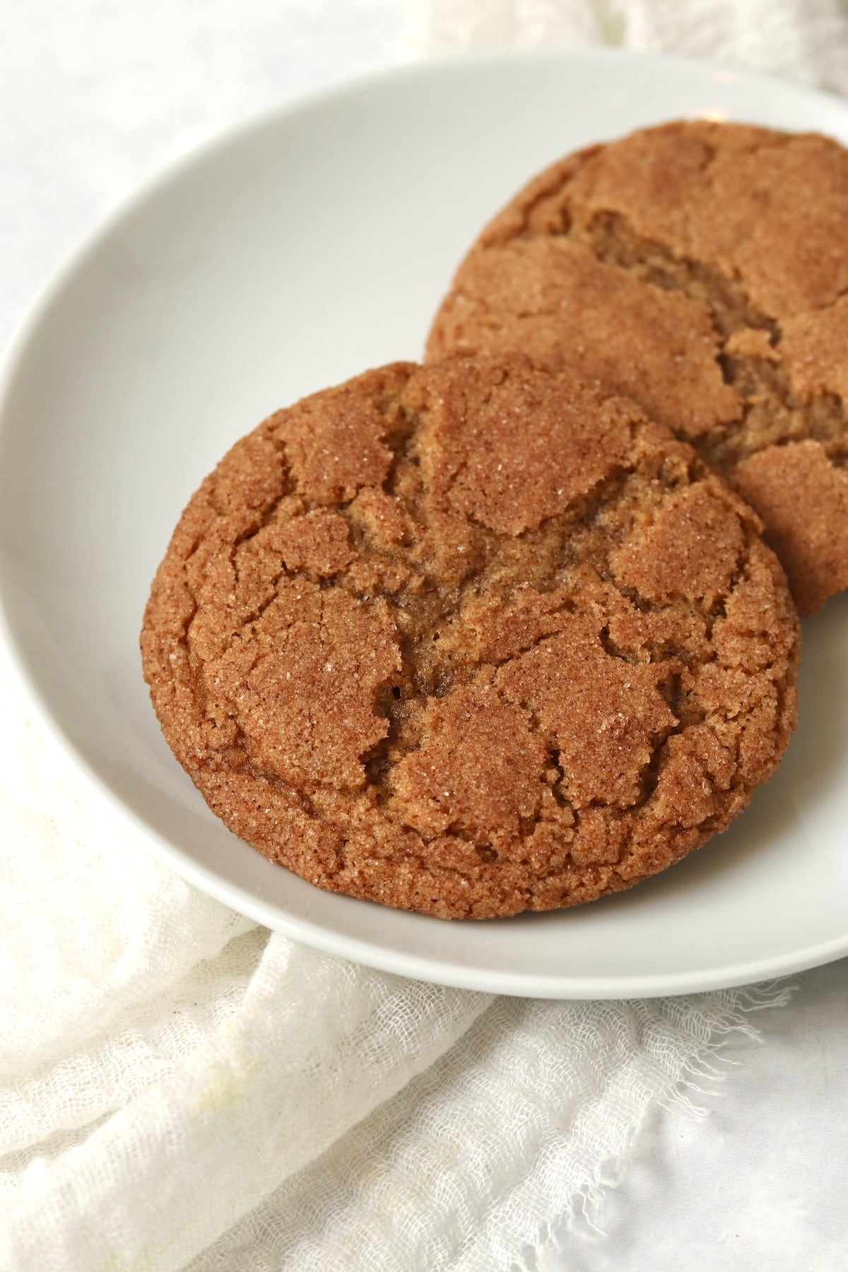 Single serve pumpkin snickerdoodle cookie on a plate.