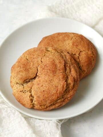 Single serve chai spiced cookie on a plate.